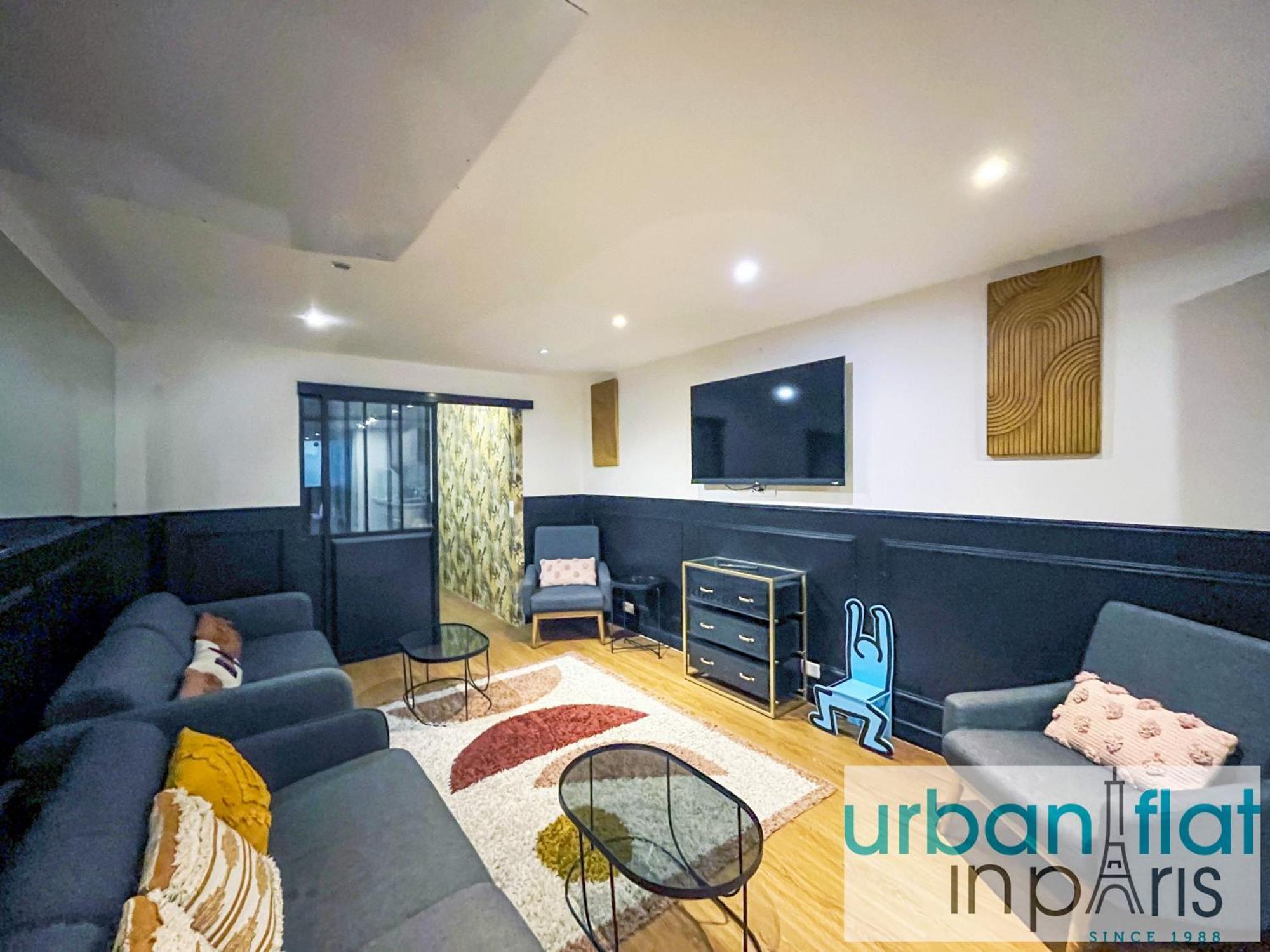Urban Flat 31 - Charming Triplex In Appartement Parijs